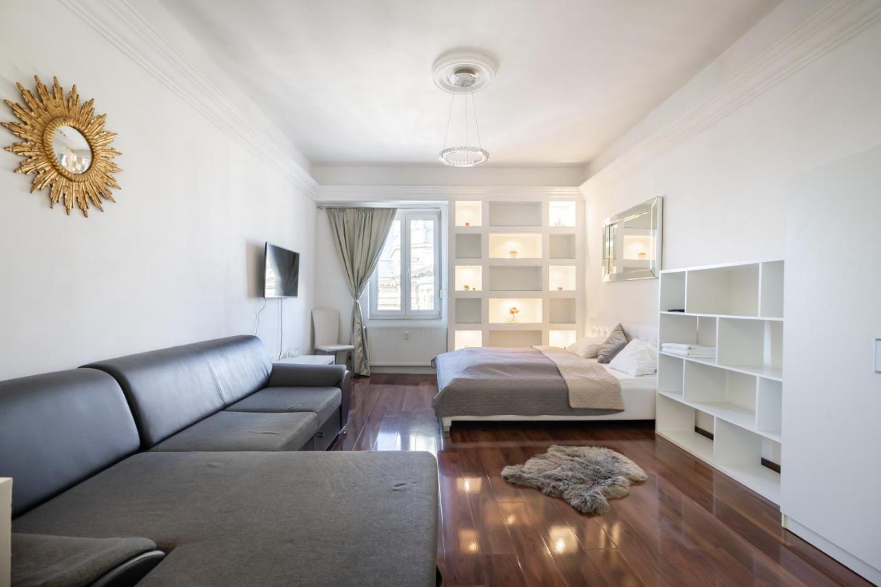 Basilica And Castle View Luxury Suite, Free Parking Reservation Needed Budapest Exterior photo